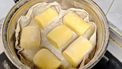 一家三口长期吃自制馒头，全都确诊胰腺癌?妻子痛哭:是我错了！