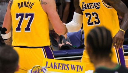 41岁勒布朗又创4历史第一！近三战场均29+8+8 湖媒：永远不该退役